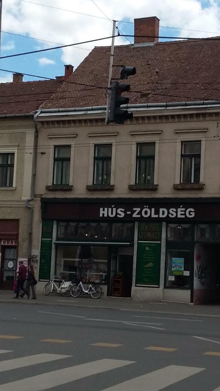 Kossuth Apartmanok Debrecín Exteriér fotografie